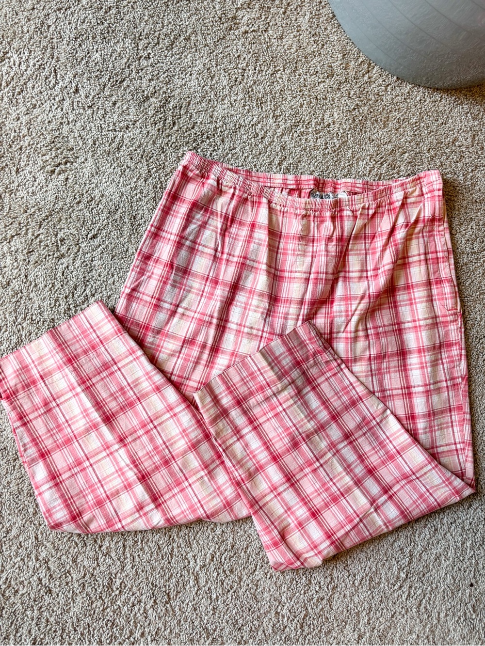 Vintage 90s Y2K Fashion Bug Capris